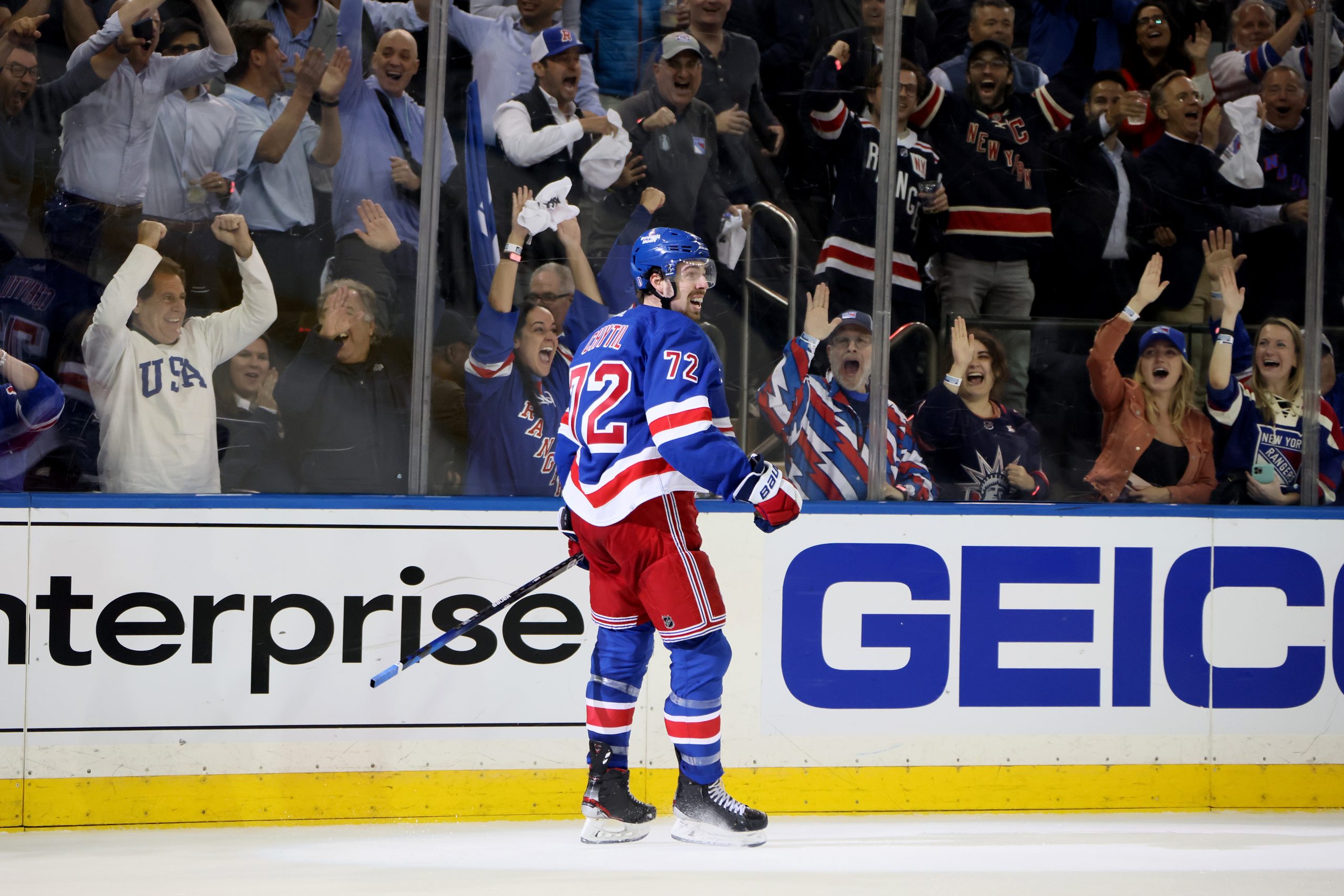 Nimet paperissa - New York Rangers kiinnitti uransa tehokkainta kauttaan  pelaavan nuorukaisen - SuomiKiekko